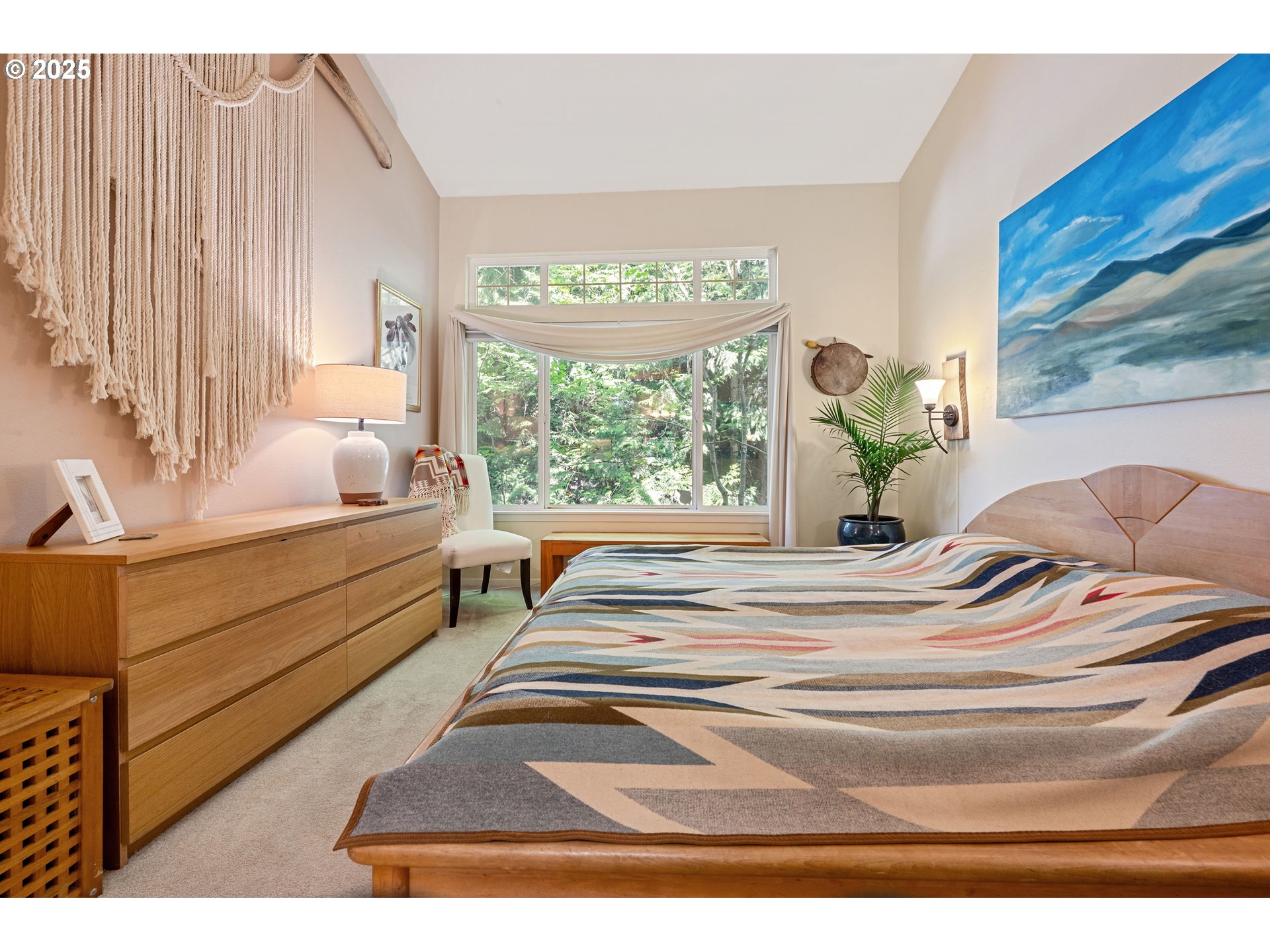 Portland, Oregon, 97229, United States, 2 Bedrooms Bedrooms, ,2 BathroomsBathrooms,Residential,For Sale,1925934