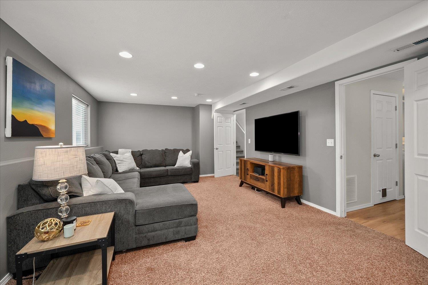 Spokane Valley, Washington, 99016, United States, 5 Bedrooms Bedrooms, ,3 BathroomsBathrooms,Residential,For Sale,1990389