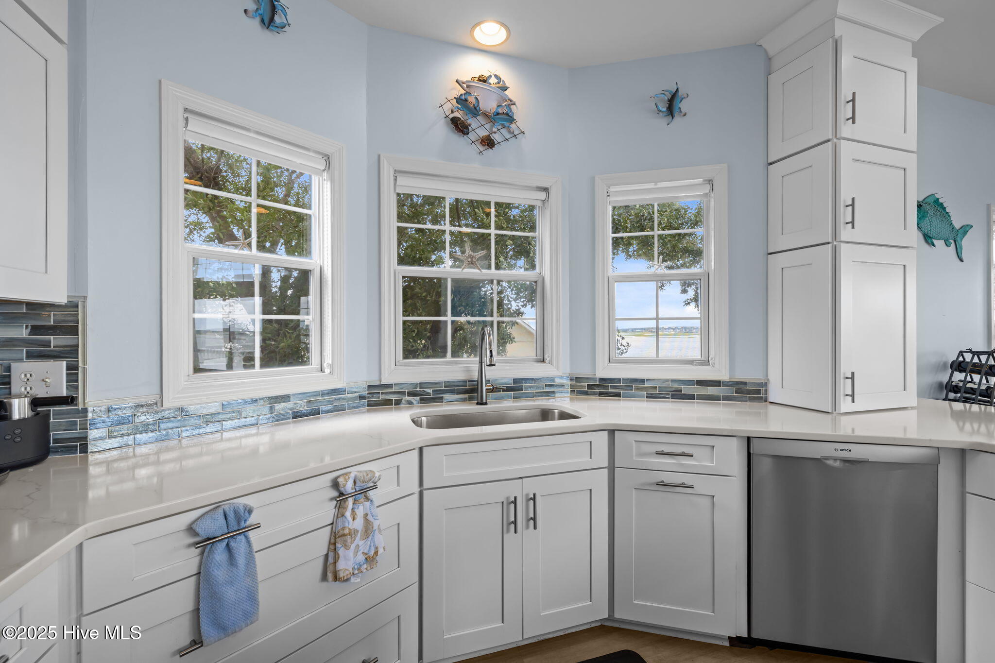 Emerald Isle, North Carolina, 28594, United States, 4 Bedrooms Bedrooms, ,6 BathroomsBathrooms,Residential,For Sale,1927428