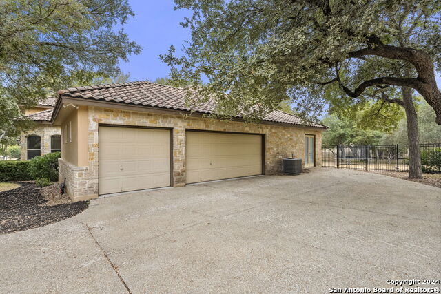 Garden Ridge, Texas, 78266, United States, 3 Bedrooms Bedrooms, ,3 BathroomsBathrooms,Residential,For Sale,1919725