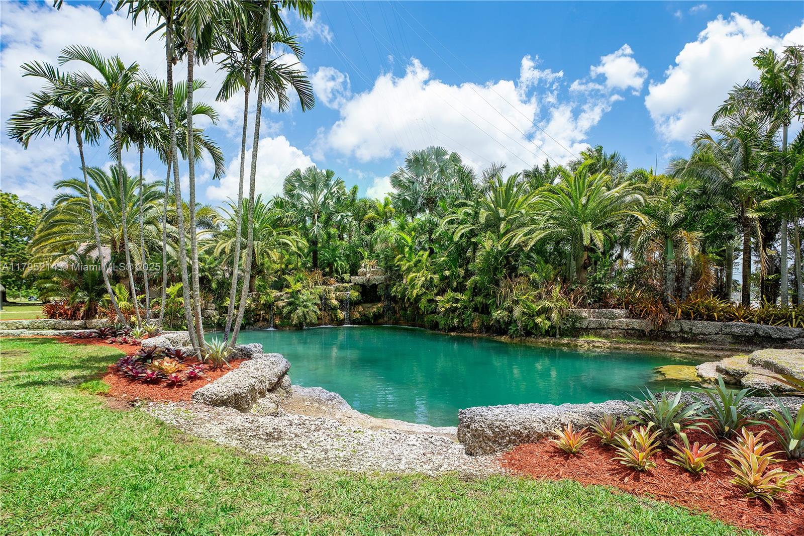 Homestead, Florida, 33031, United States, 6 Bedrooms Bedrooms, ,7 BathroomsBathrooms,Residential,For Sale,1804180