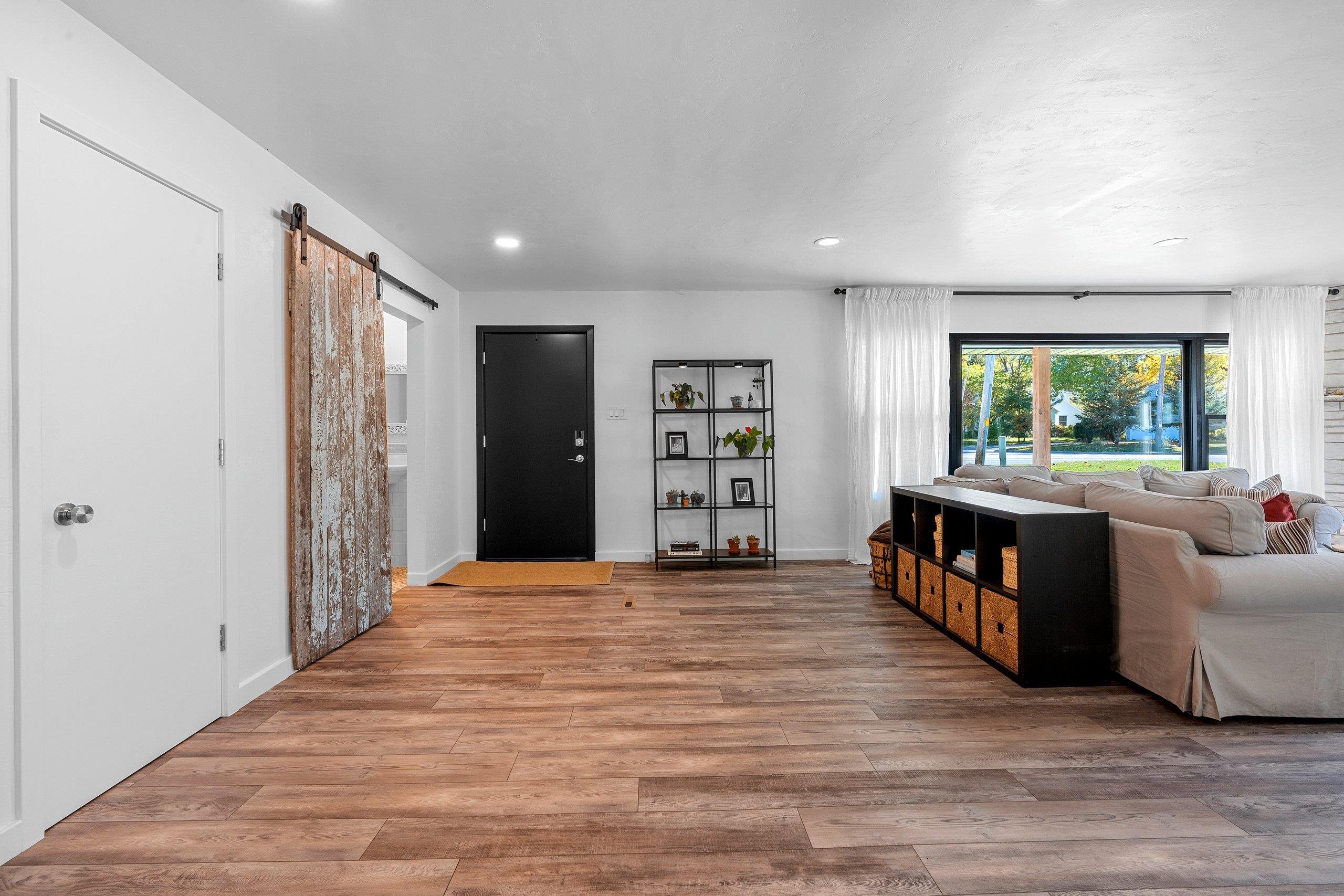 GREEN BAY, Wisconsin, 54301, United States, 3 Bedrooms Bedrooms, ,3 BathroomsBathrooms,Residential,For Sale,1969086