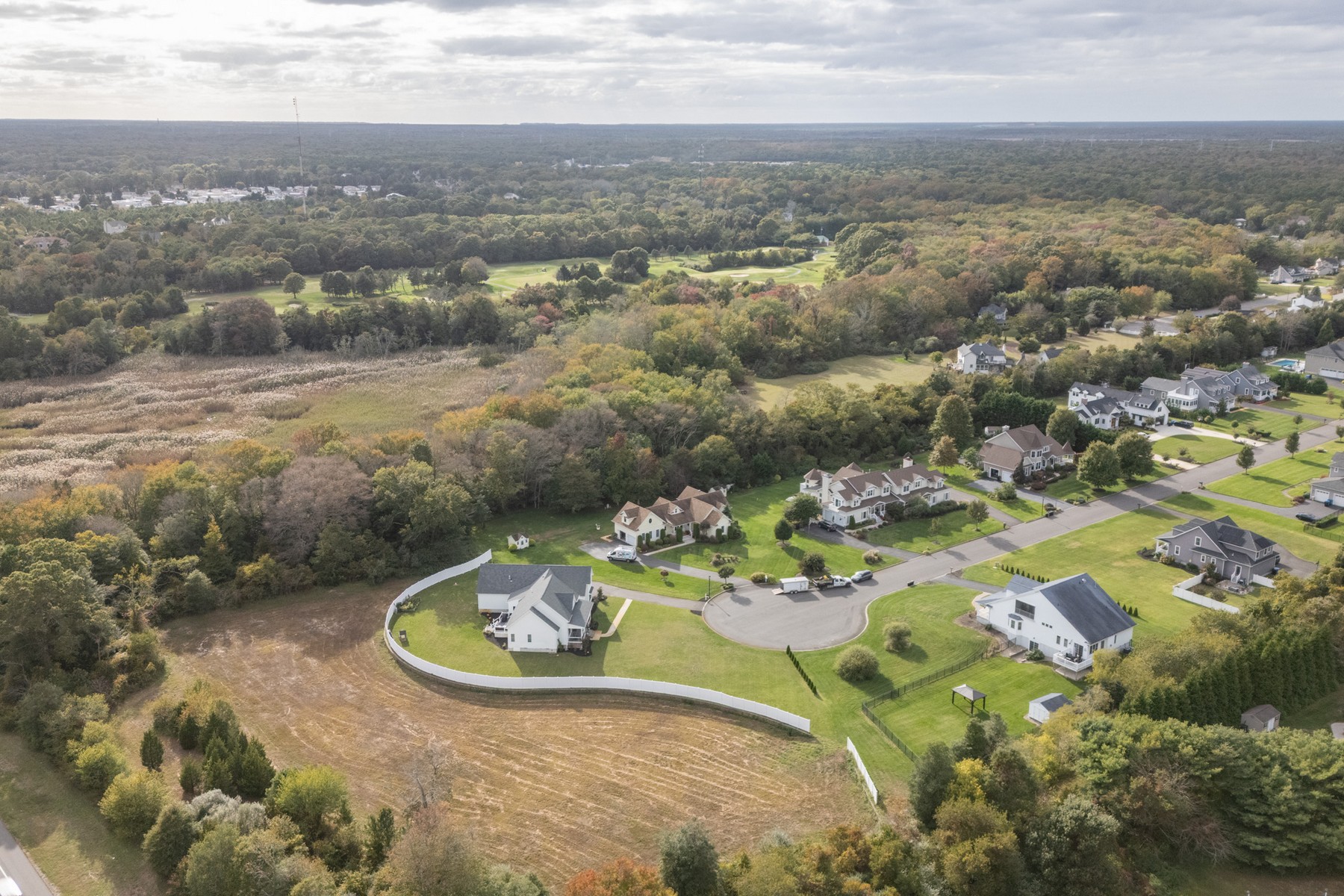 28 Queen Anne Court - 物件實景