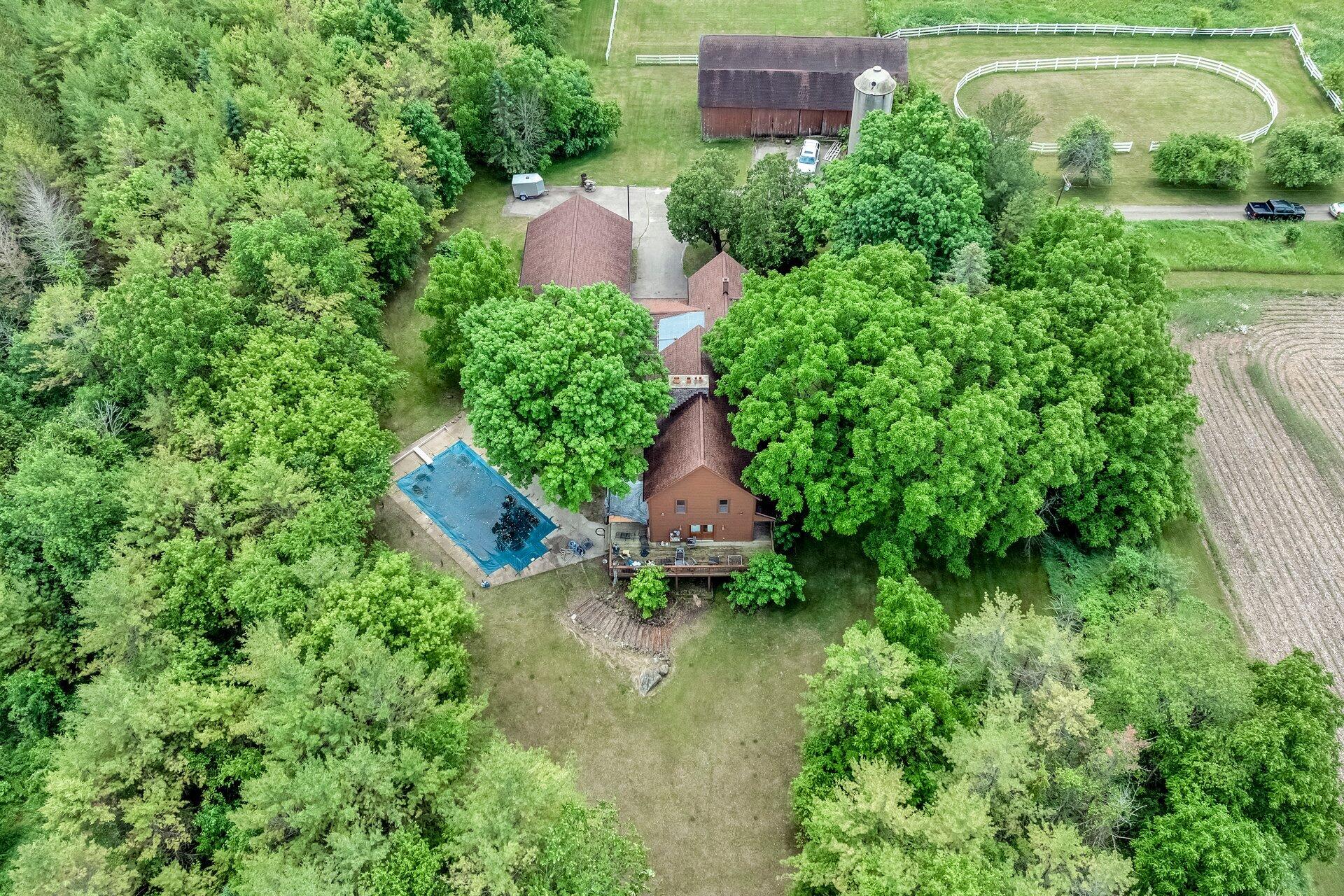 Saukville, Wisconsin, 53080, United States, 4 Bedrooms Bedrooms, ,4 BathroomsBathrooms,Residential,For Sale,1877225
