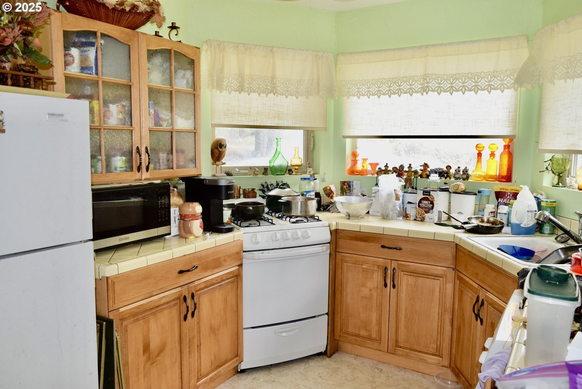 Gold Beach, Oregon, 97444, United States, 2 Bedrooms Bedrooms, ,2 BathroomsBathrooms,Residential,For Sale,1974436