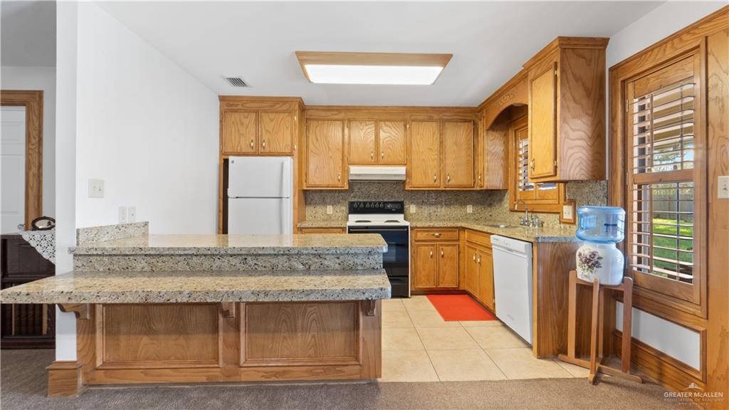 Edinburg, Texas, 78539, United States, 5 Bedrooms Bedrooms, ,5 BathroomsBathrooms,Residential,For Sale,2002025