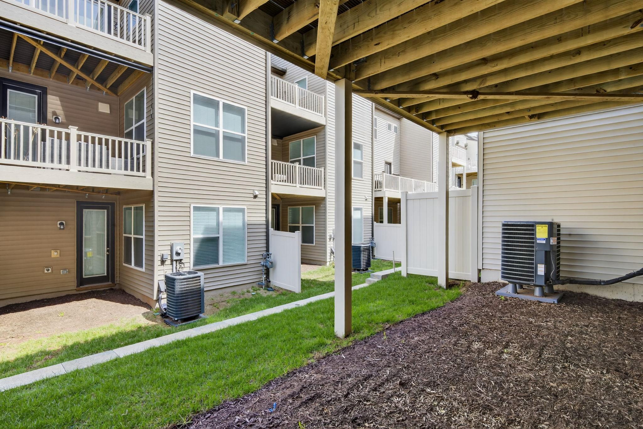  4991 Longmire Way, Chantilly, VA, 20151 - 物件實景