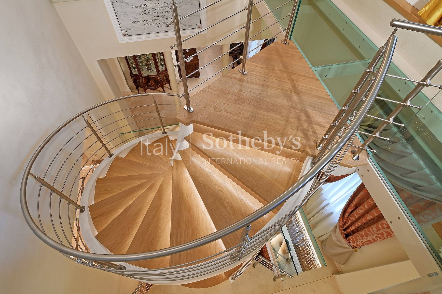  Splendid residence with swimming pool in the centre of Cherasco - 物件實景