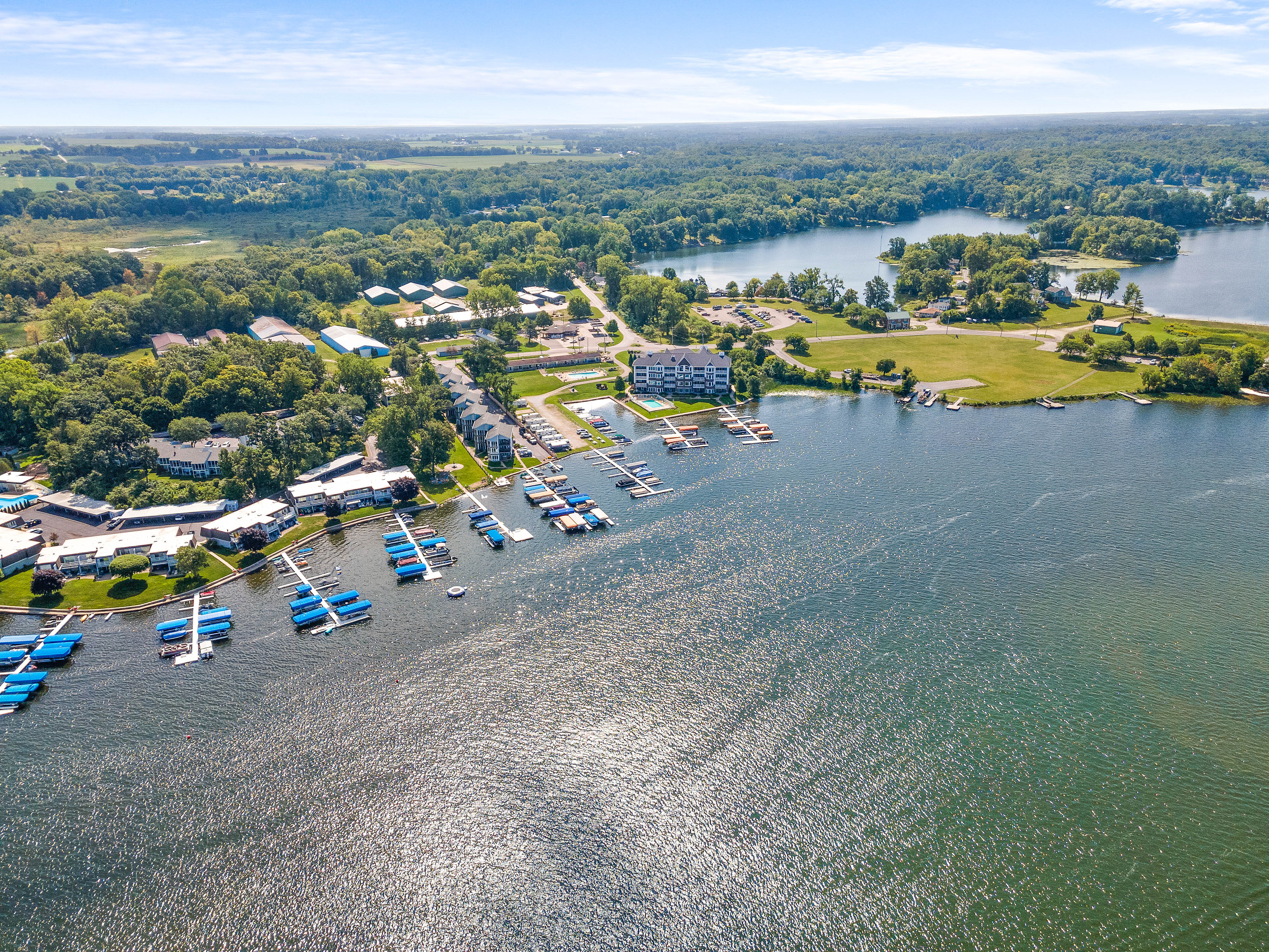  Affordable Lakefront Living on Lake Wawasee - 物件實景