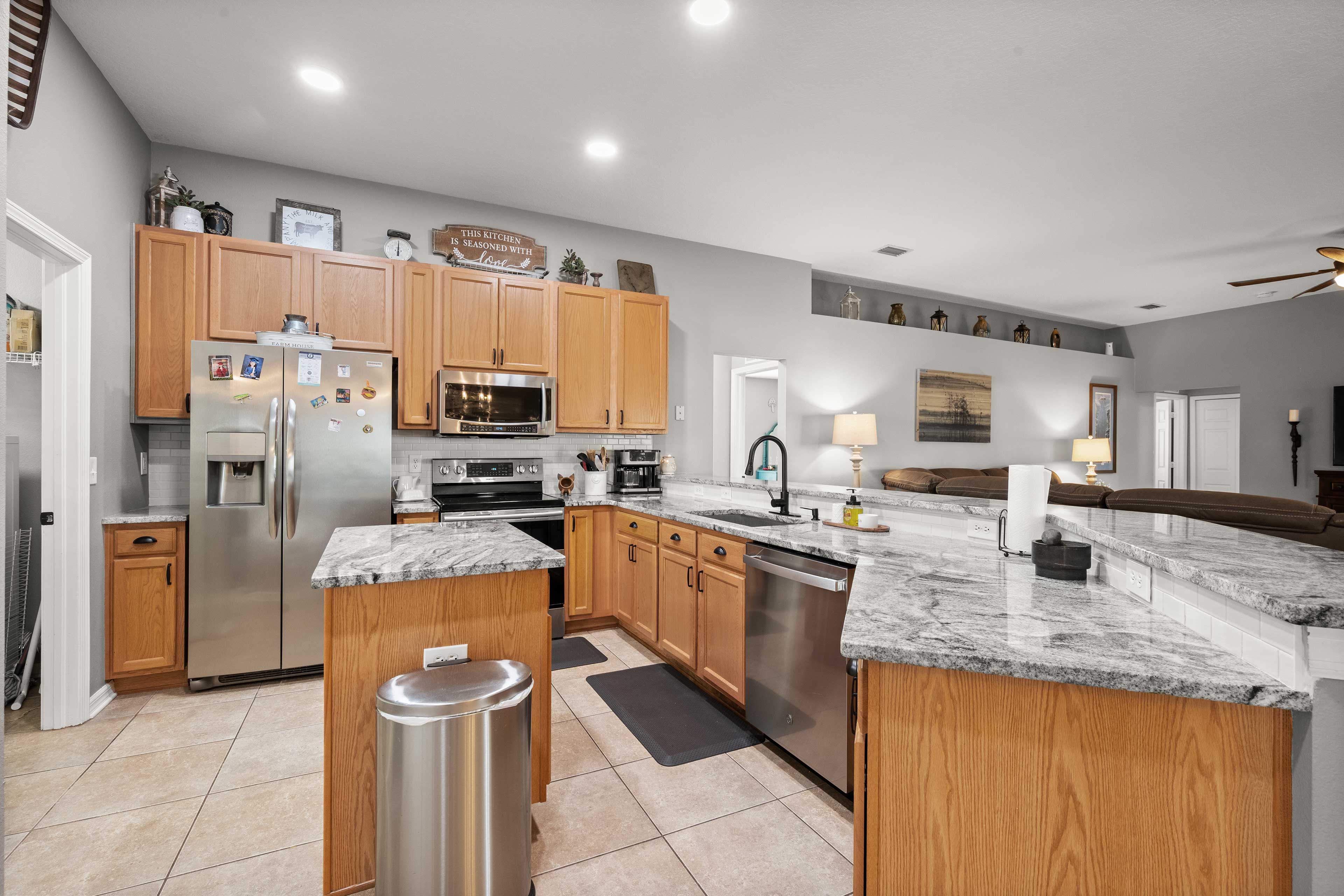 Plant City, Florida, 33567, United States, 4 Bedrooms Bedrooms, ,3 BathroomsBathrooms,Residential,For Sale,1974682