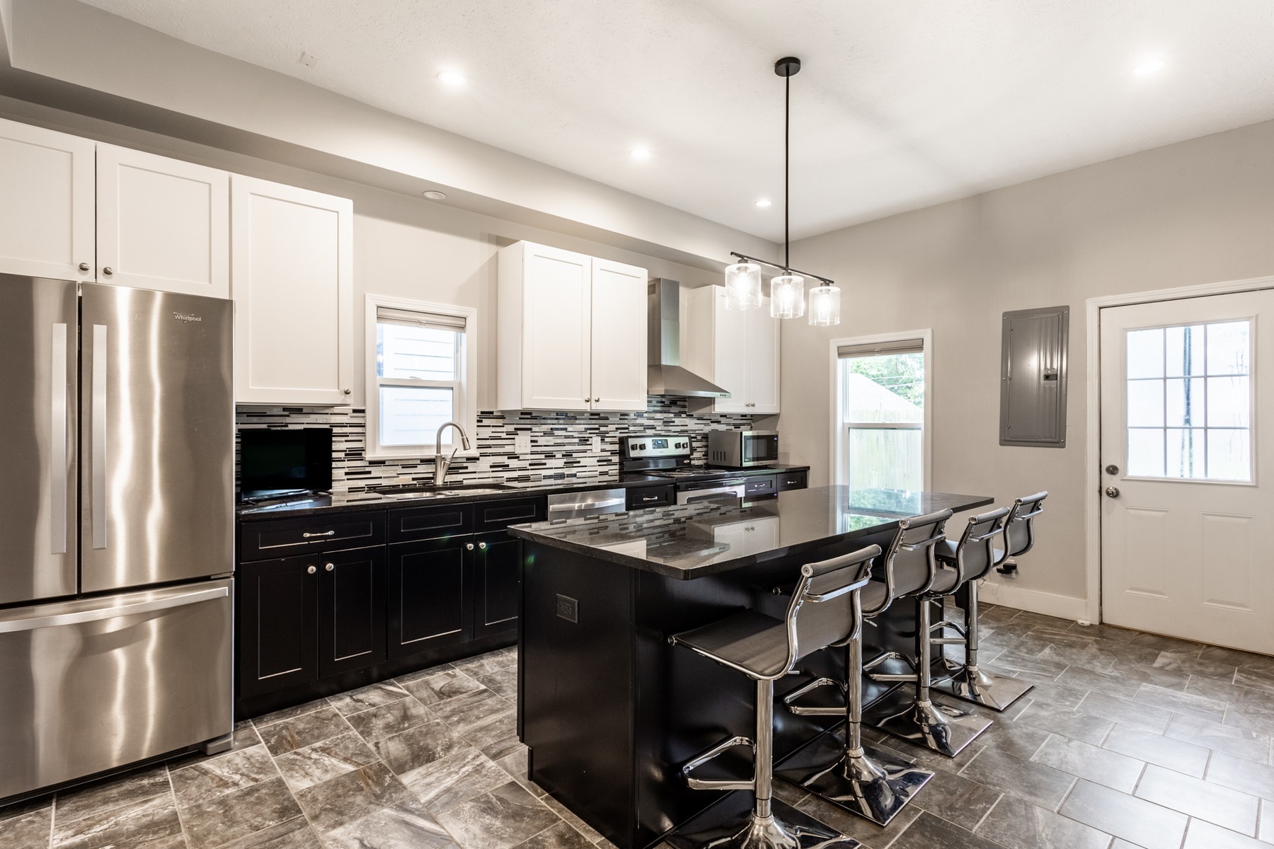  Reimagined Craftsman Home in the Heart of Fountain Square - 物件實景