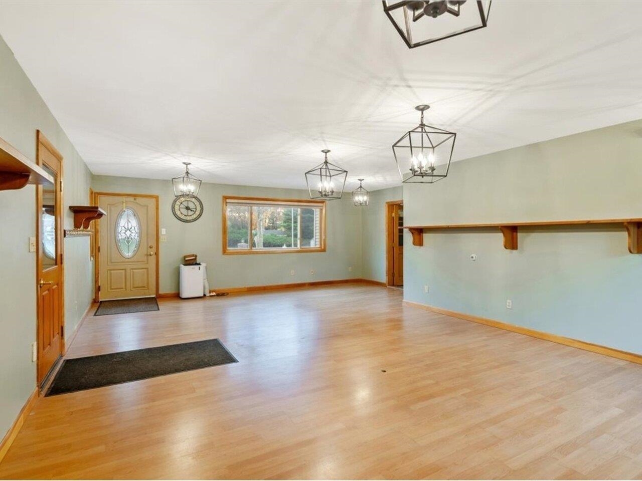 St. Albans Town, Vermont, 05478, United States, 4 Bedrooms Bedrooms, ,3 BathroomsBathrooms,Residential,For Sale,1970422