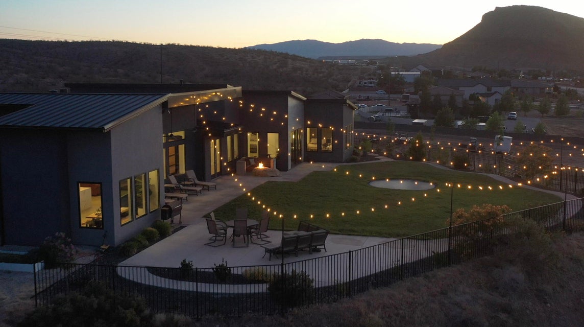 Washington, Utah, 84780, United States, 4 Bedrooms Bedrooms, ,4 BathroomsBathrooms,Residential,For Sale,1998221