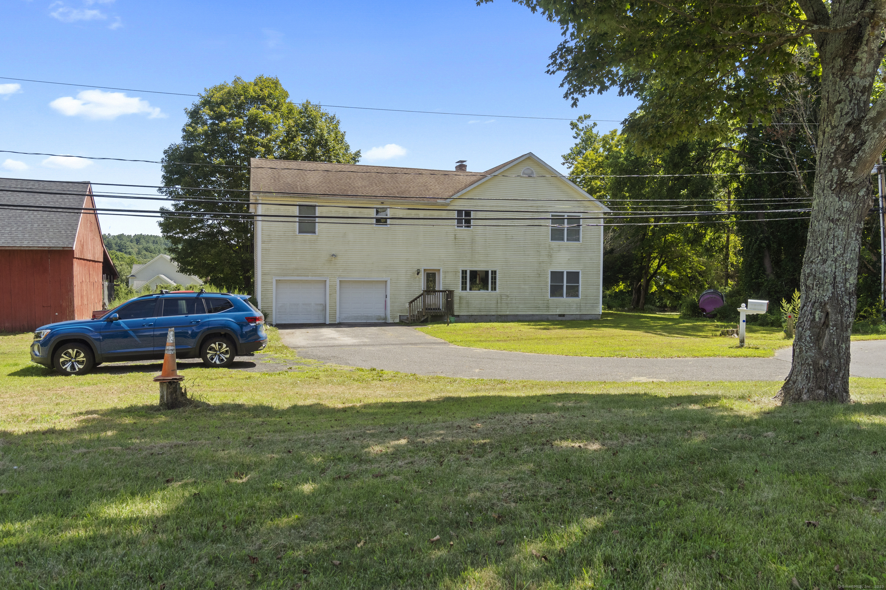 Woodbury, Connecticut, 06798, United States, 6 Bedrooms Bedrooms, ,3 BathroomsBathrooms,Residential,For Sale,1940915