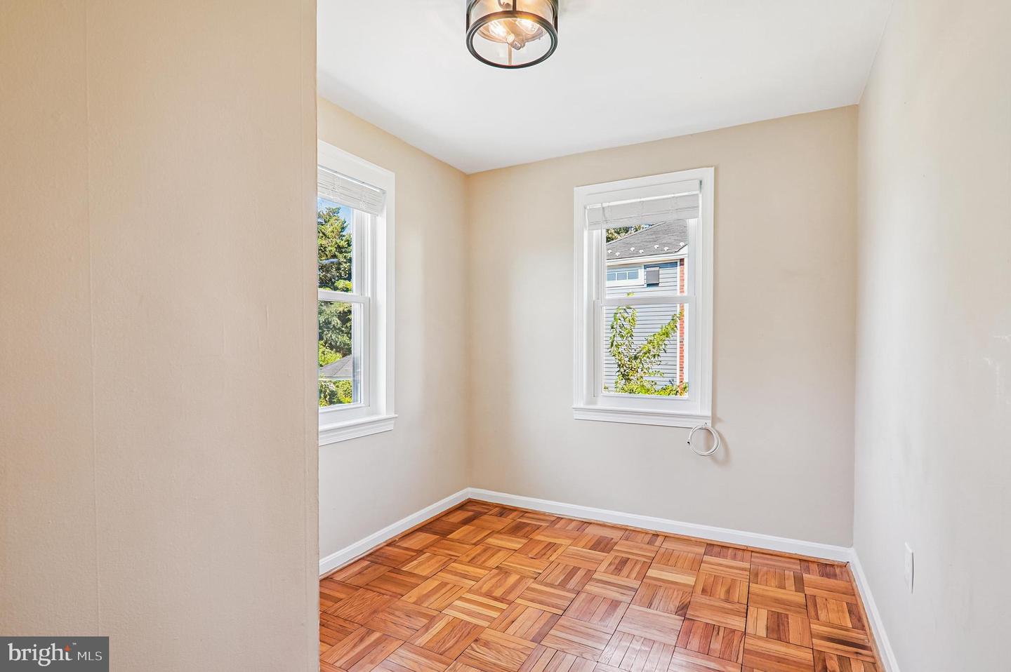 Silver Spring, Maryland, 20901, United States, 4 Bedrooms Bedrooms, ,3 BathroomsBathrooms,Residential,For Sale,1932043