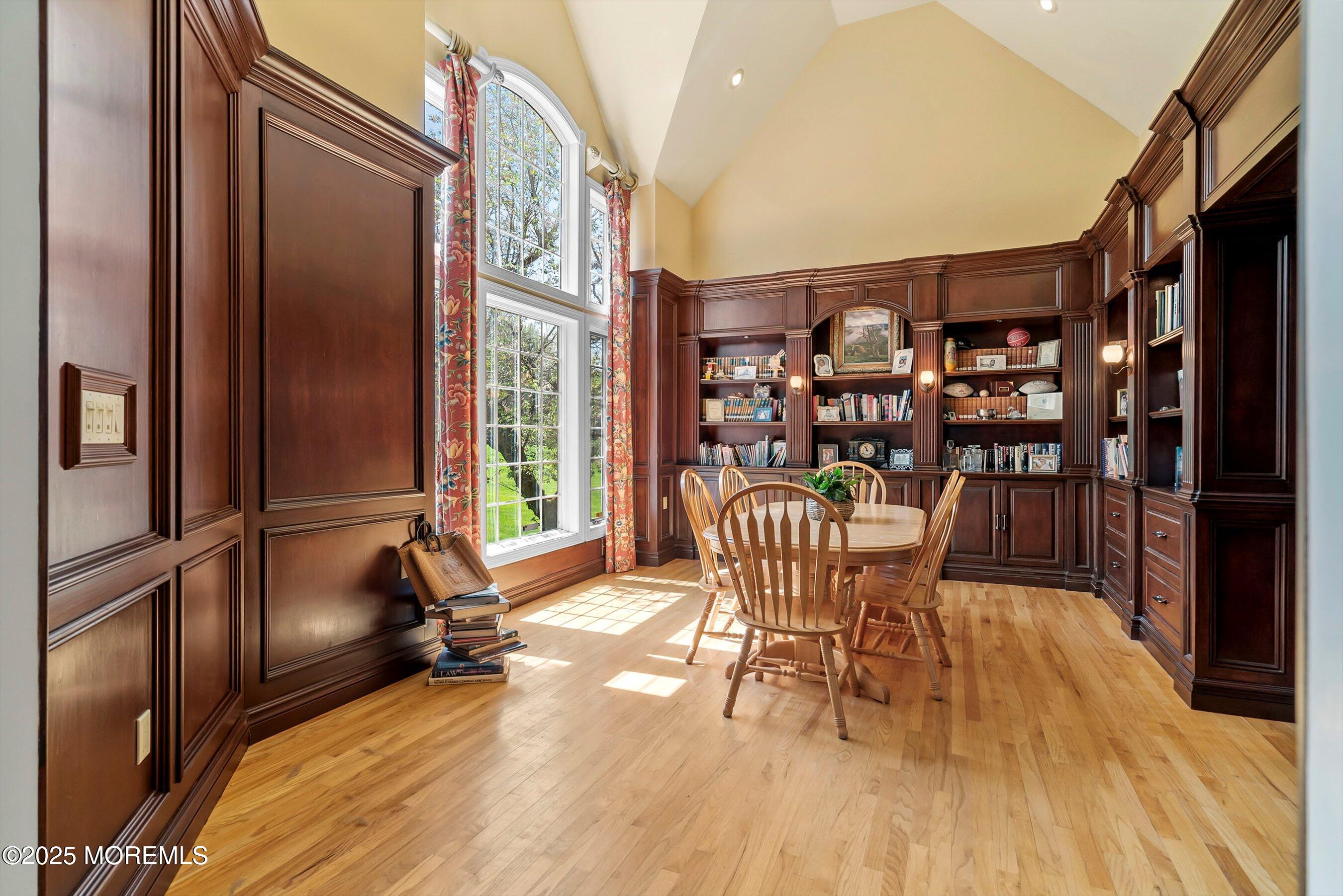 Colts Neck, New Jersey, 07722, United States, 5 Bedrooms Bedrooms, ,4 BathroomsBathrooms,Residential,For Sale,1973878