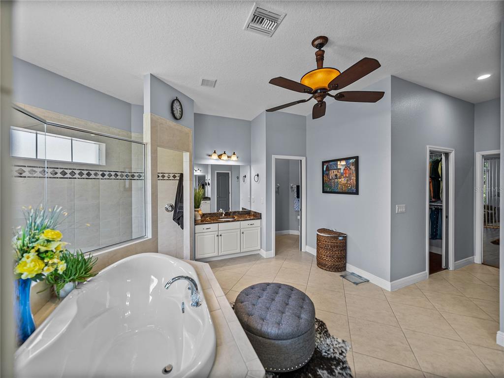 Lakeland, Florida, 33813, United States, 4 Bedrooms Bedrooms, ,3 BathroomsBathrooms,Residential,For Sale,1805132