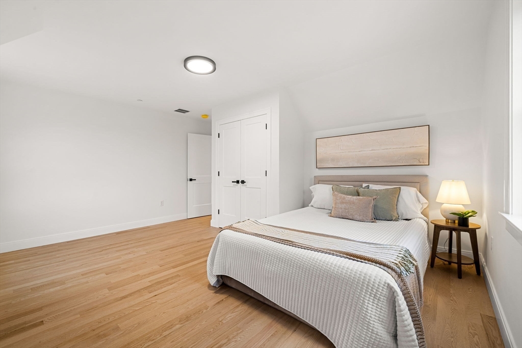 Haverhill, Massachusetts, 01830, United States, 4 Bedrooms Bedrooms, ,4 BathroomsBathrooms,Residential,For Sale,1993462