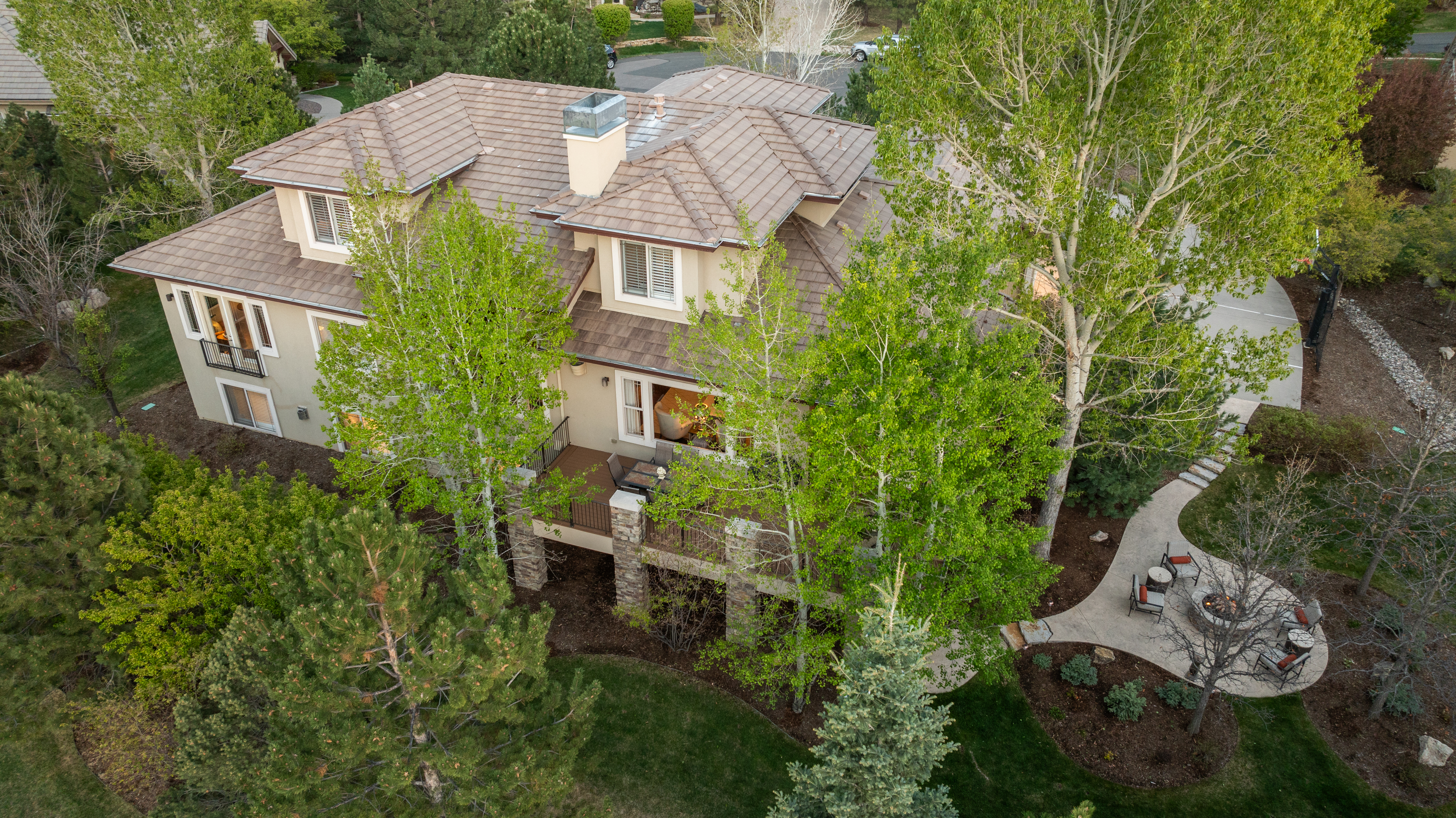  Cul-de-Sac Gem in Gated CPV: Gourmet Kitchen & Main-Level Primary Suite - 物件實景