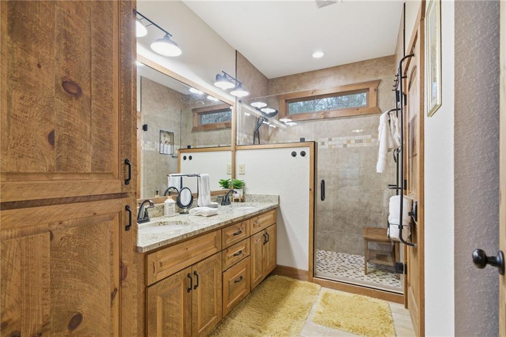 Morganton, Georgia, 30560, United States, 3 Bedrooms Bedrooms, ,2 BathroomsBathrooms,Residential,For Sale,2006455