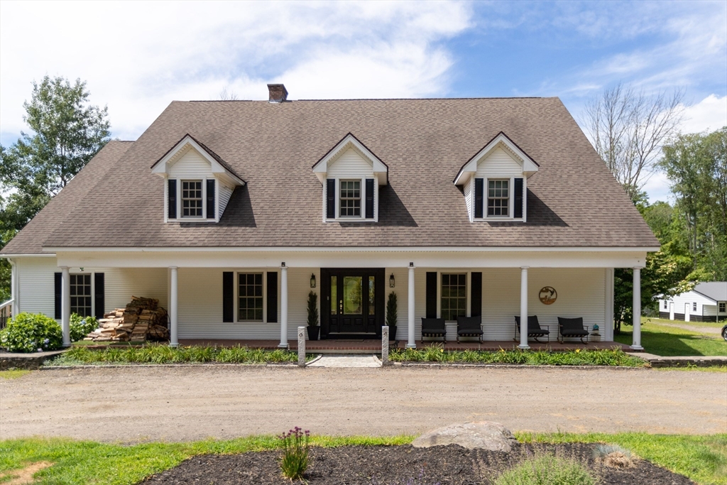 Hardwick, Massachusetts, 01037, United States, 5 Bedrooms Bedrooms, ,5 BathroomsBathrooms,Residential,For Sale,1976376