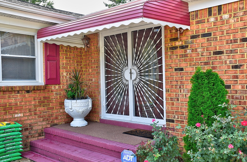 Norfolk, Virginia, 23502, United States, 4 Bedrooms Bedrooms, ,4 BathroomsBathrooms,Residential,For Sale,1974542