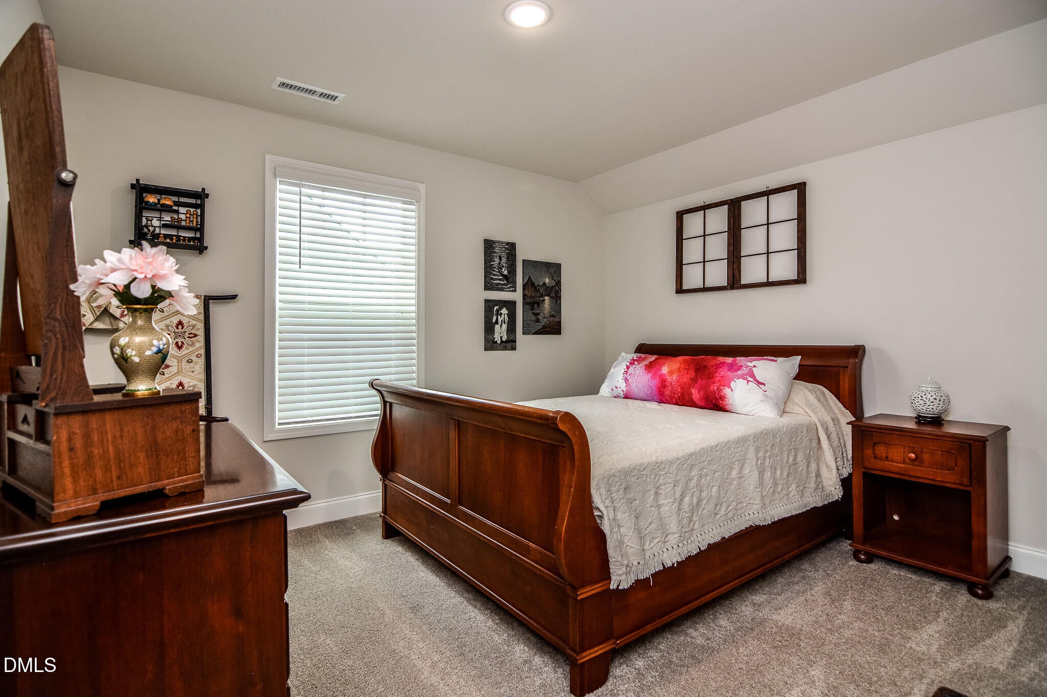 Clayton, North Carolina, 27527, United States, 3 Bedrooms Bedrooms, ,3 BathroomsBathrooms,Residential,For Sale,1958023