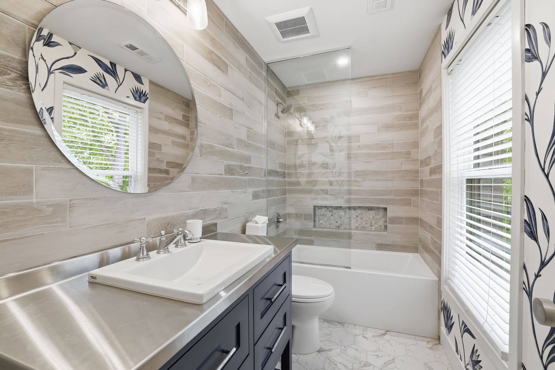  Renovated Townhome with Panoramic Views of Cedar Lake - 物件實景