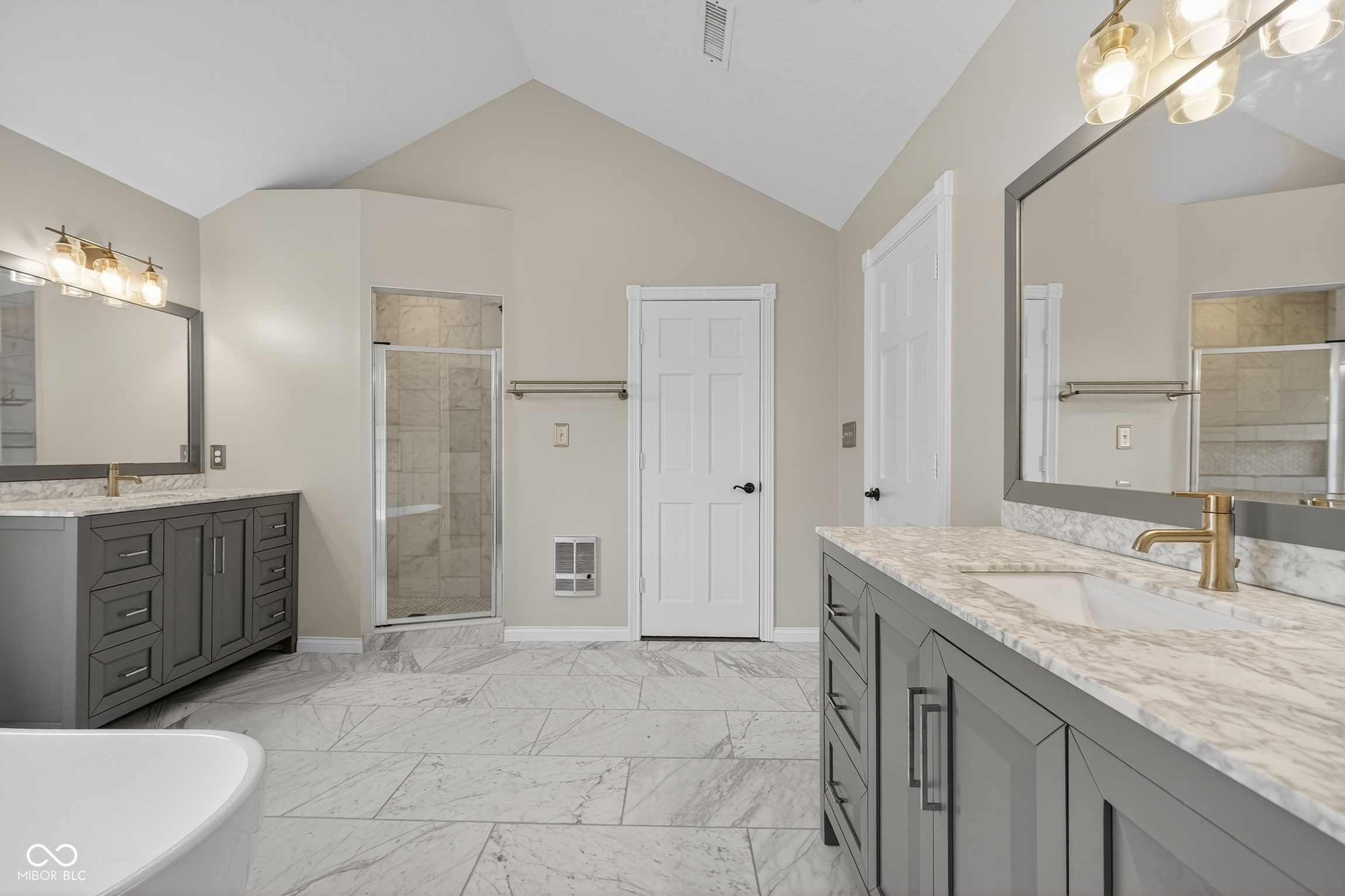 Indianapolis, Indiana, 46236, United States, 6 Bedrooms Bedrooms, ,5 BathroomsBathrooms,Residential,For Sale,1988548