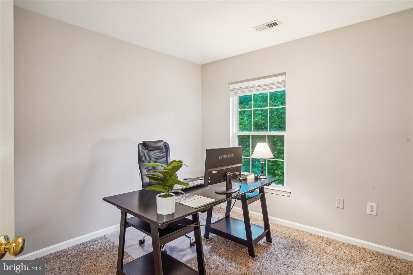 Gaithersburg, Maryland, 20886, United States, 3 Bedrooms Bedrooms, ,4 BathroomsBathrooms,Residential,For Sale,1955929