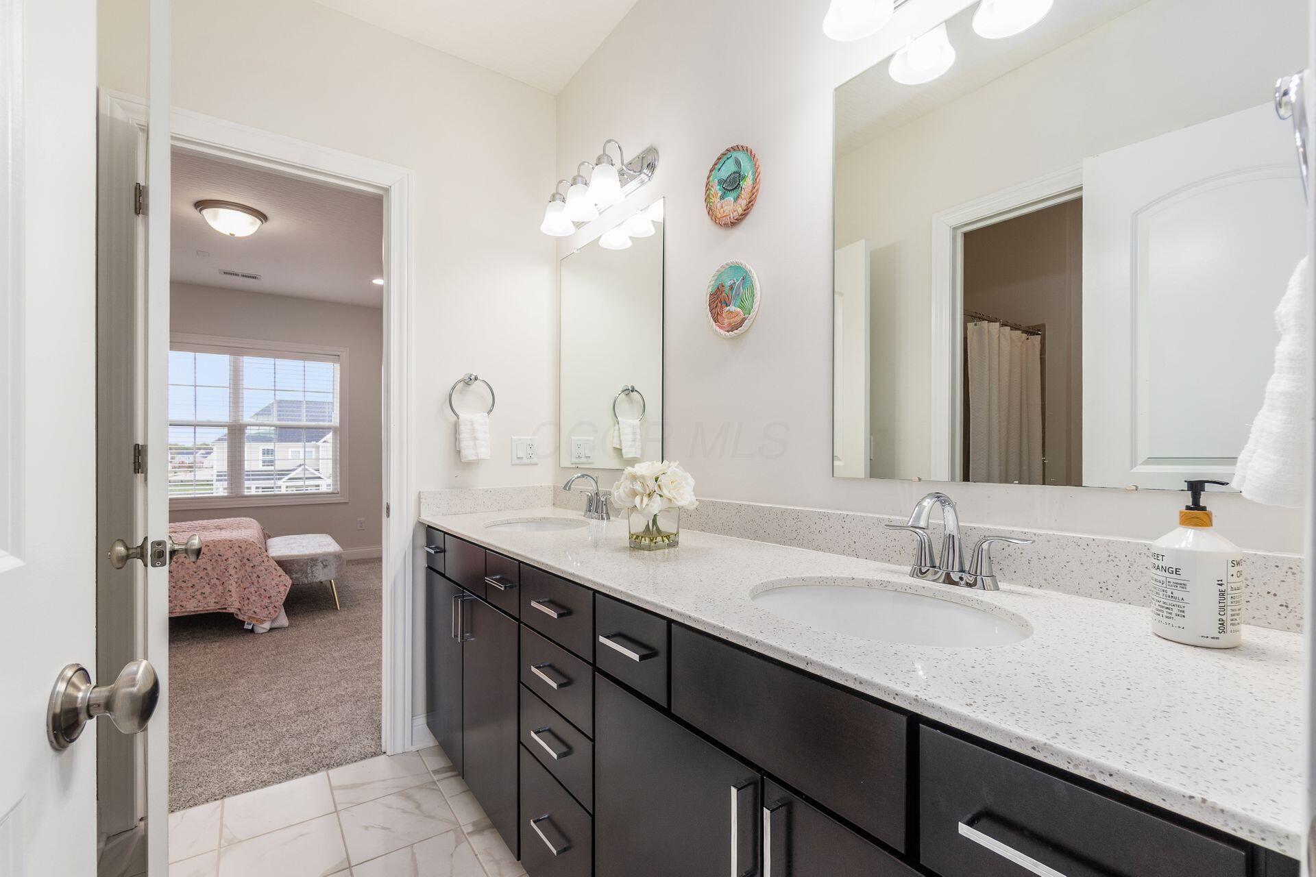 Delaware, Ohio, 43015, United States, 5 Bedrooms Bedrooms, ,5 BathroomsBathrooms,Residential,For Sale,1989567