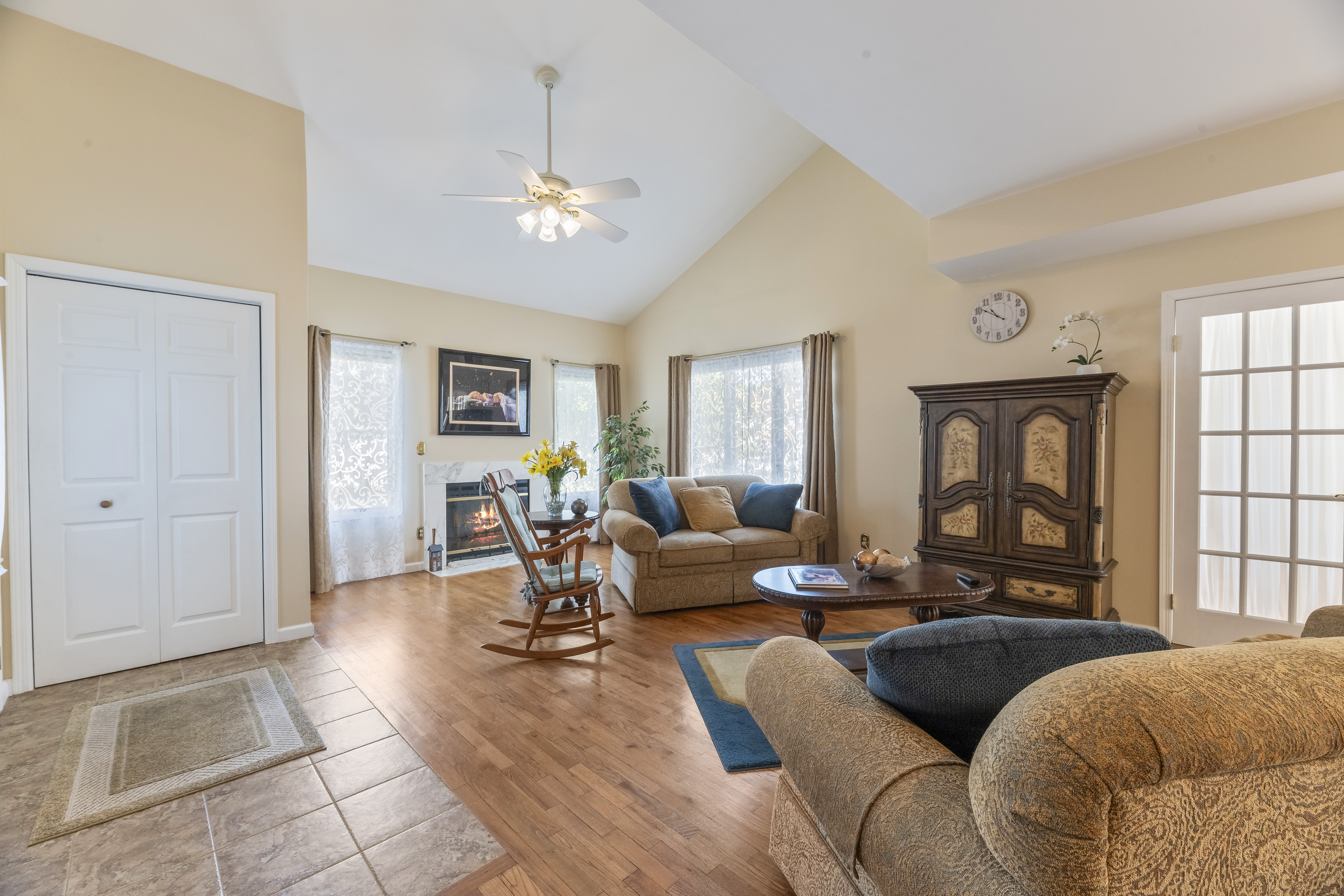 Keyport, New Jersey, 07735, United States, 2 Bedrooms Bedrooms, ,3 BathroomsBathrooms,Residential,For Sale,1914240