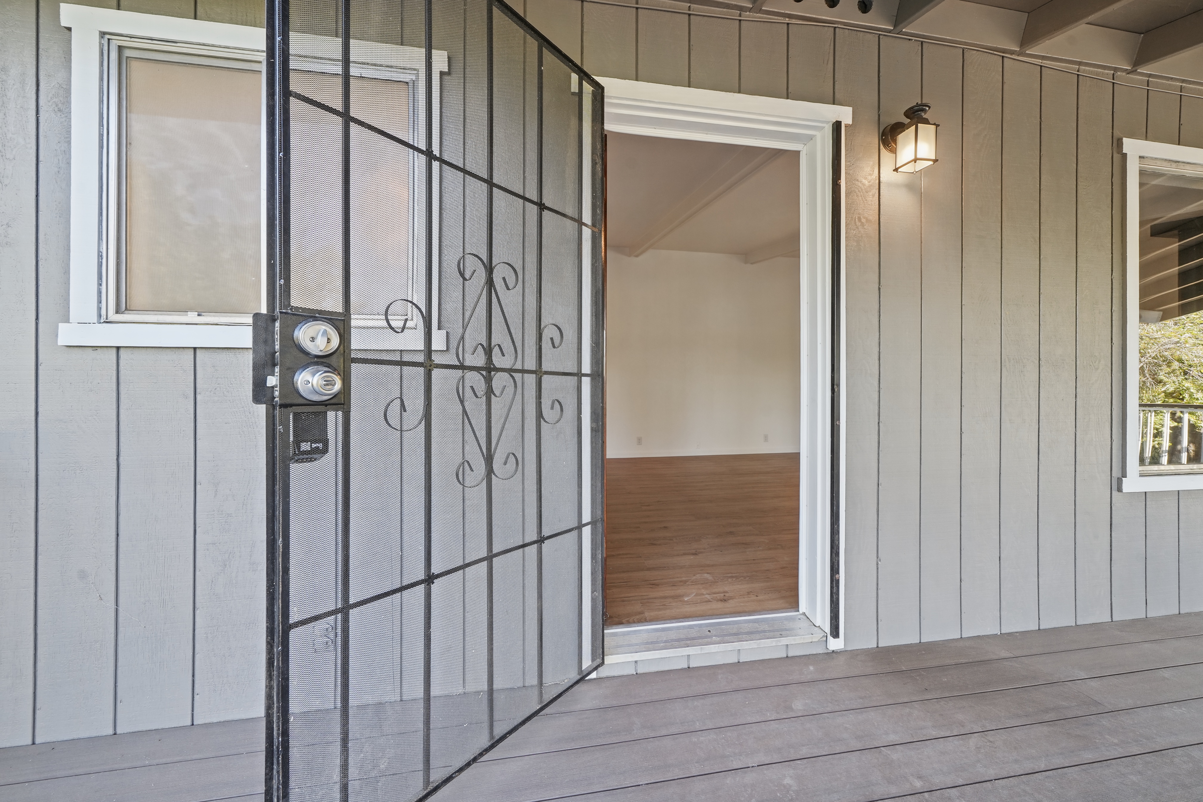  Single Story Living with Views + Privacy - 物件實景