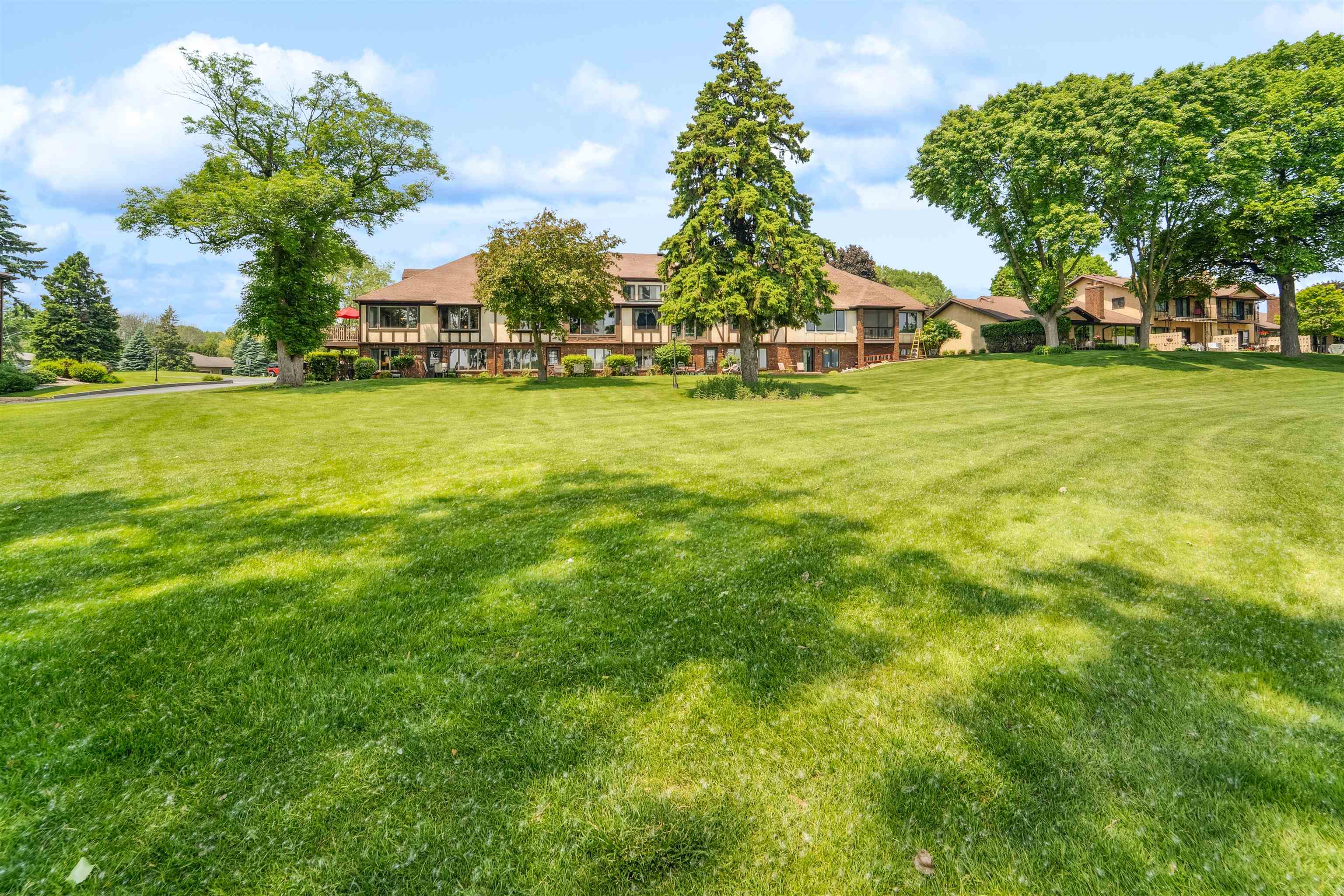 APPLETON, Wisconsin, 54914, United States, 3 Bedrooms Bedrooms, ,3 BathroomsBathrooms,Residential,For Sale,1911879