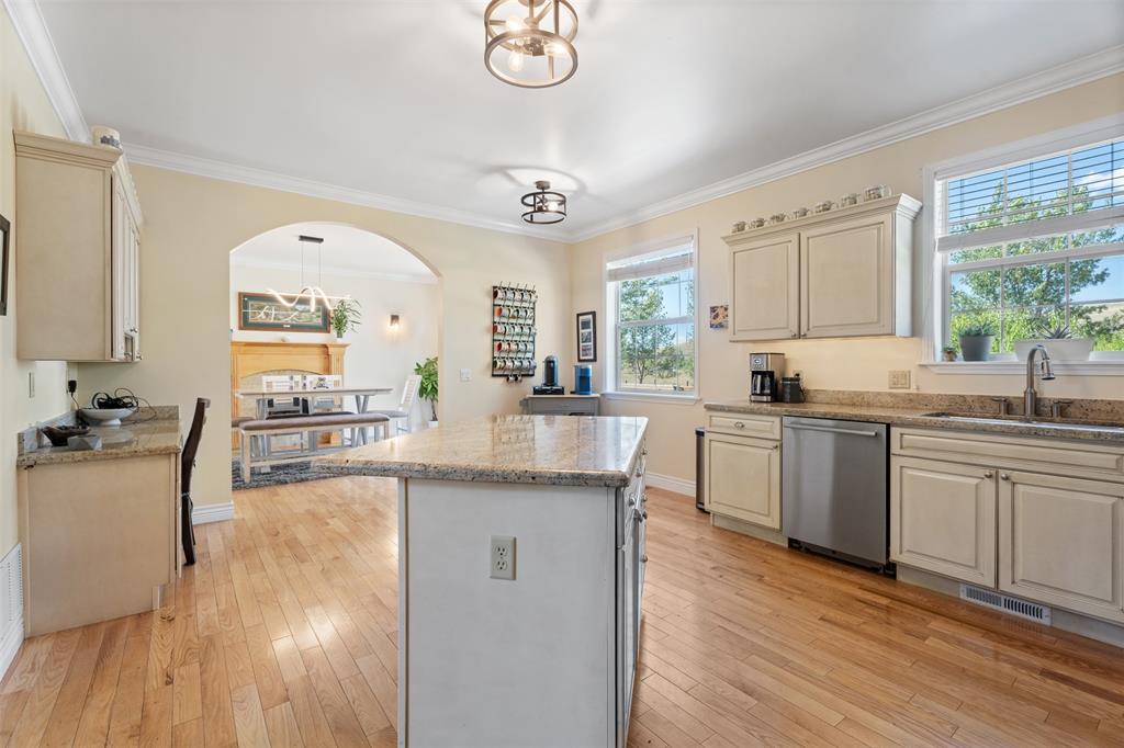Missoula, Montana, 59803, United States, 4 Bedrooms Bedrooms, ,4 BathroomsBathrooms,Residential,For Sale,1895137