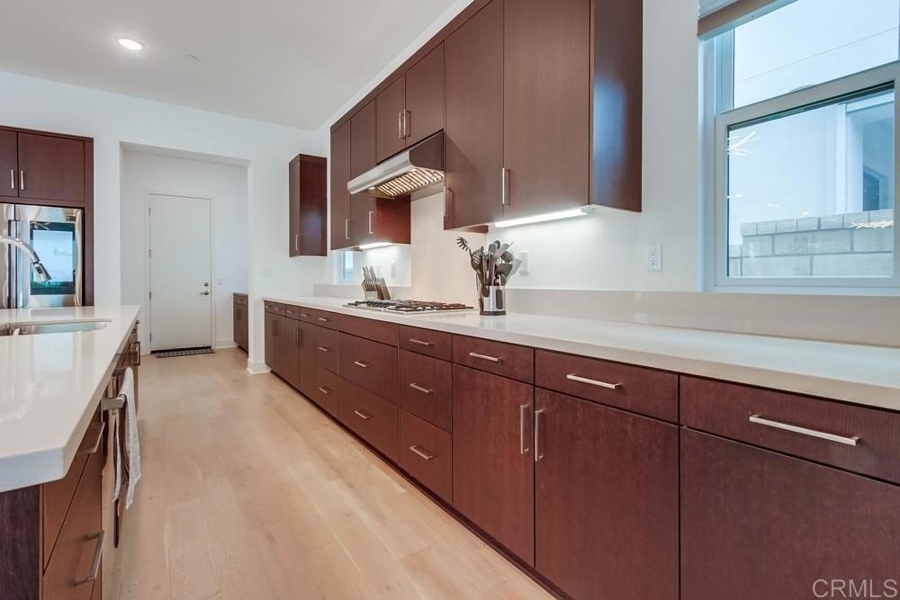 San Diego, California, 92130, United States, 5 Bedrooms Bedrooms, ,5 BathroomsBathrooms,Residential,For Sale,1905990