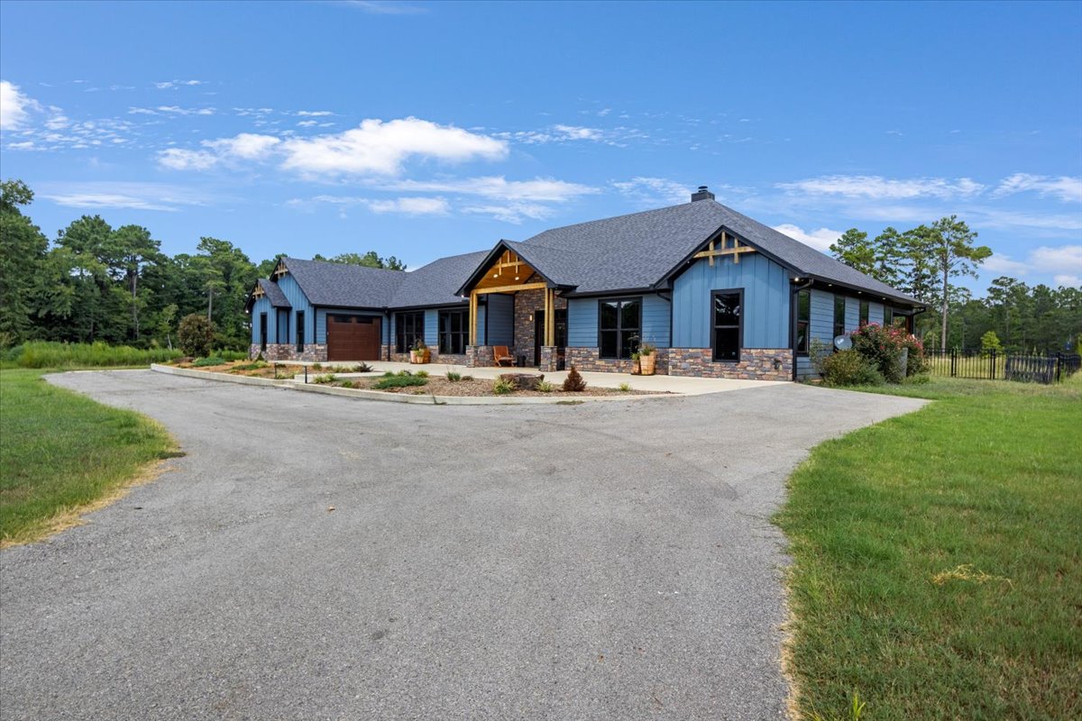 Long Branch, Texas, 75669, United States, 4 Bedrooms Bedrooms, ,4 BathroomsBathrooms,Residential,For Sale,1908688