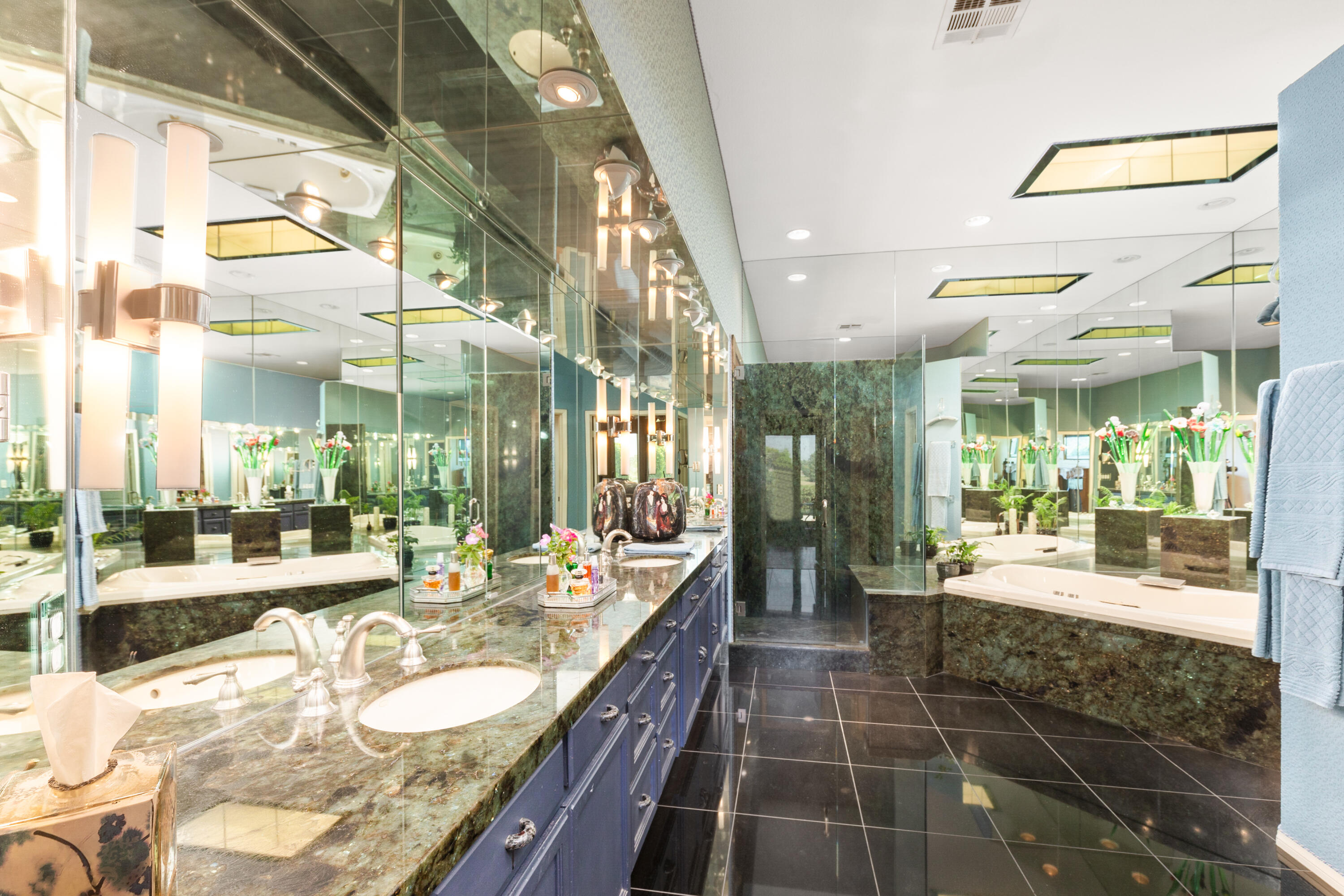 Rancho Mirage, California, 92270, United States, 4 Bedrooms Bedrooms, ,3 BathroomsBathrooms,Residential,For Sale,2000701