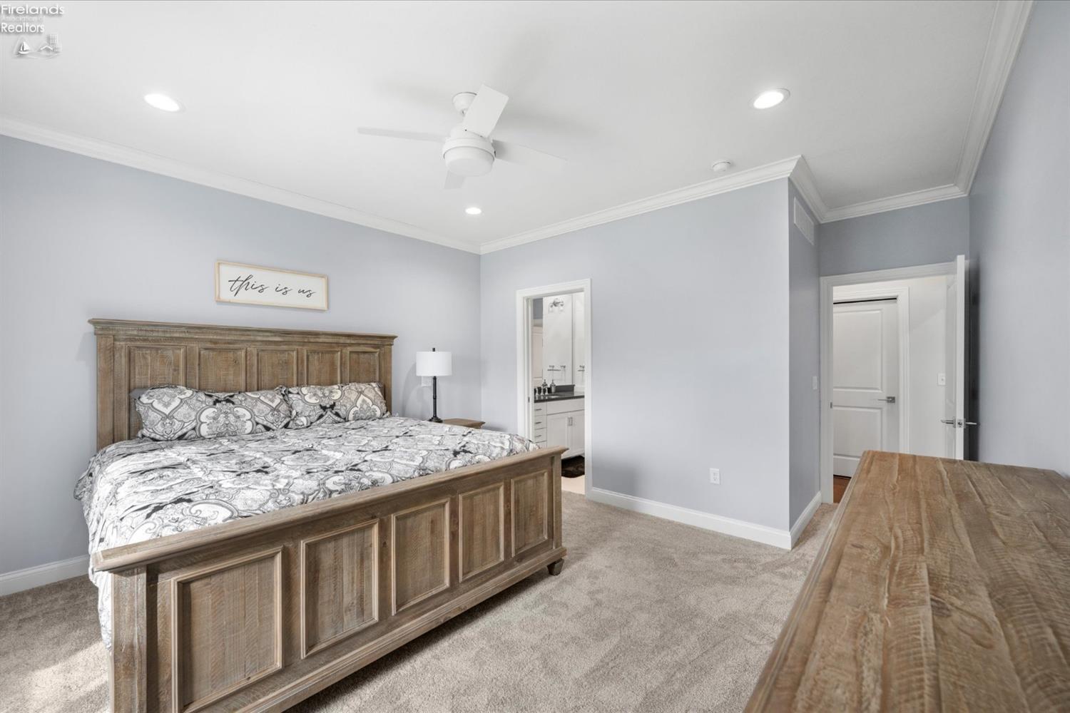 Marblehead, Ohio, 43440, United States, 4 Bedrooms Bedrooms, ,3 BathroomsBathrooms,Residential,For Sale,1921808