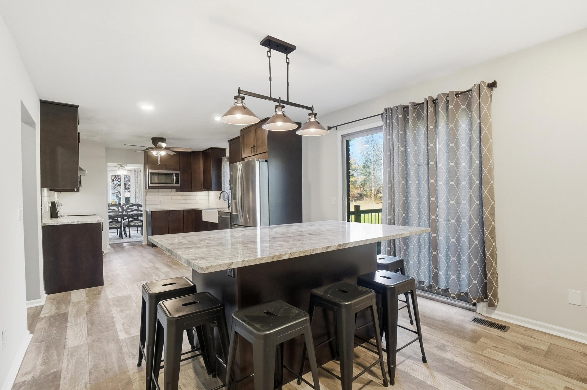 Springfield, Ohio, 45504, United States, 5 Bedrooms Bedrooms, ,3 BathroomsBathrooms,Residential,For Sale,1998267