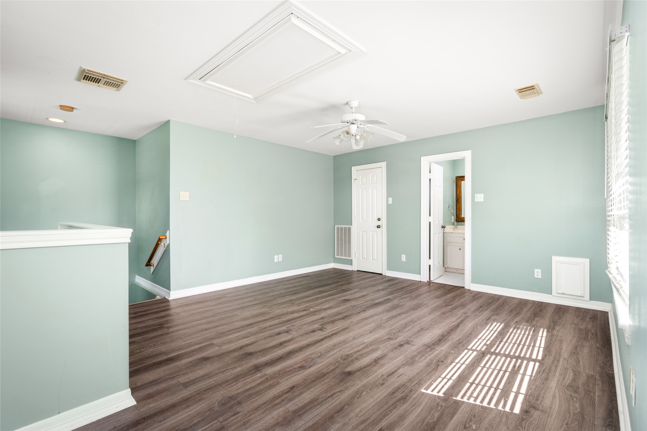  4312 Holt Street - 物件實景