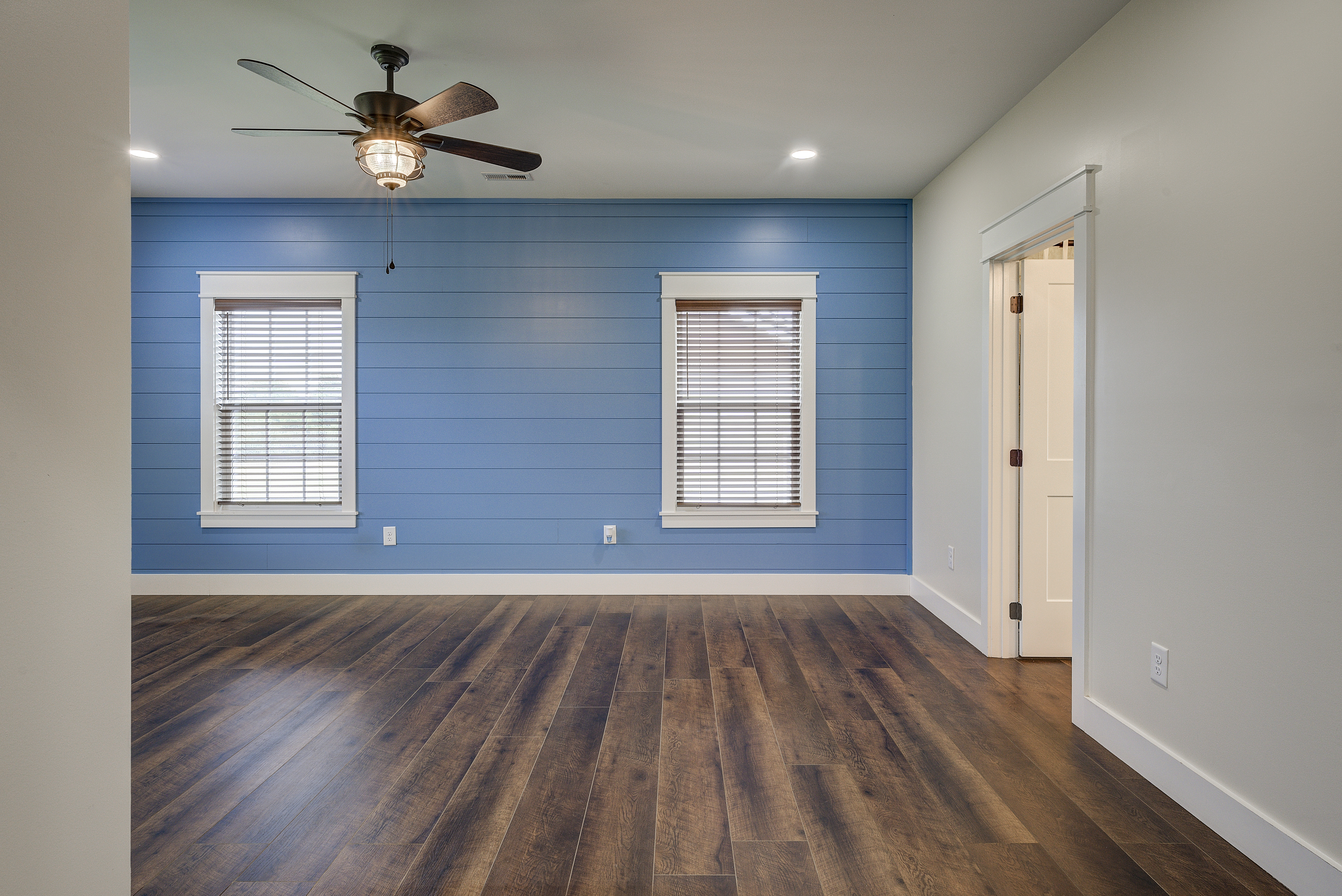 Jonesborough, Tennessee, 37659, United States, 3 Bedrooms Bedrooms, ,3 BathroomsBathrooms,Residential,For Sale,2000637