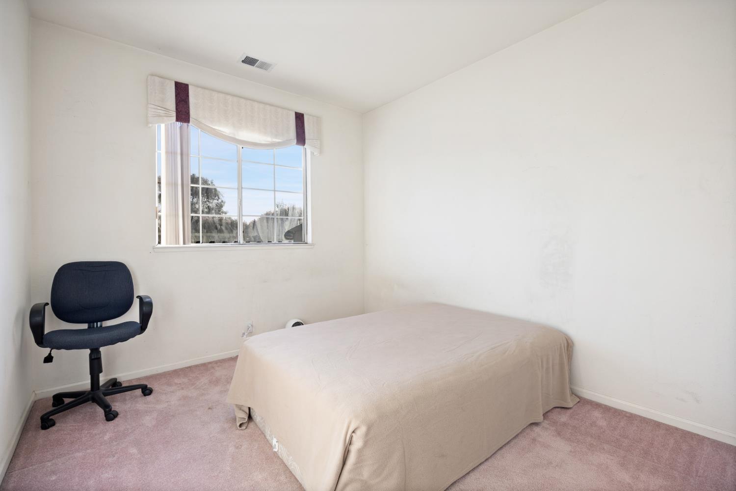 San Jose, California, 95132, United States, 5 Bedrooms Bedrooms, ,3 BathroomsBathrooms,Residential,For Sale,2048676