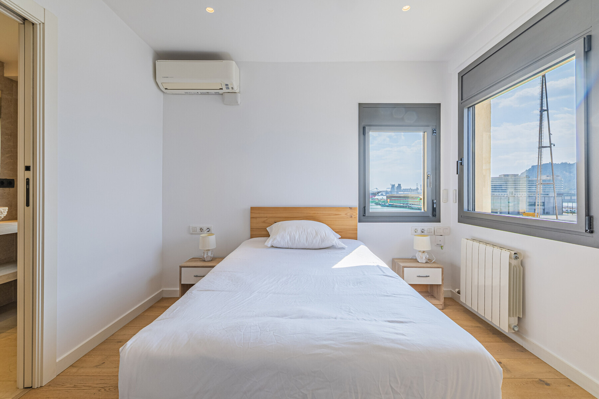  Modern apartment in front of the beach - 物件實景