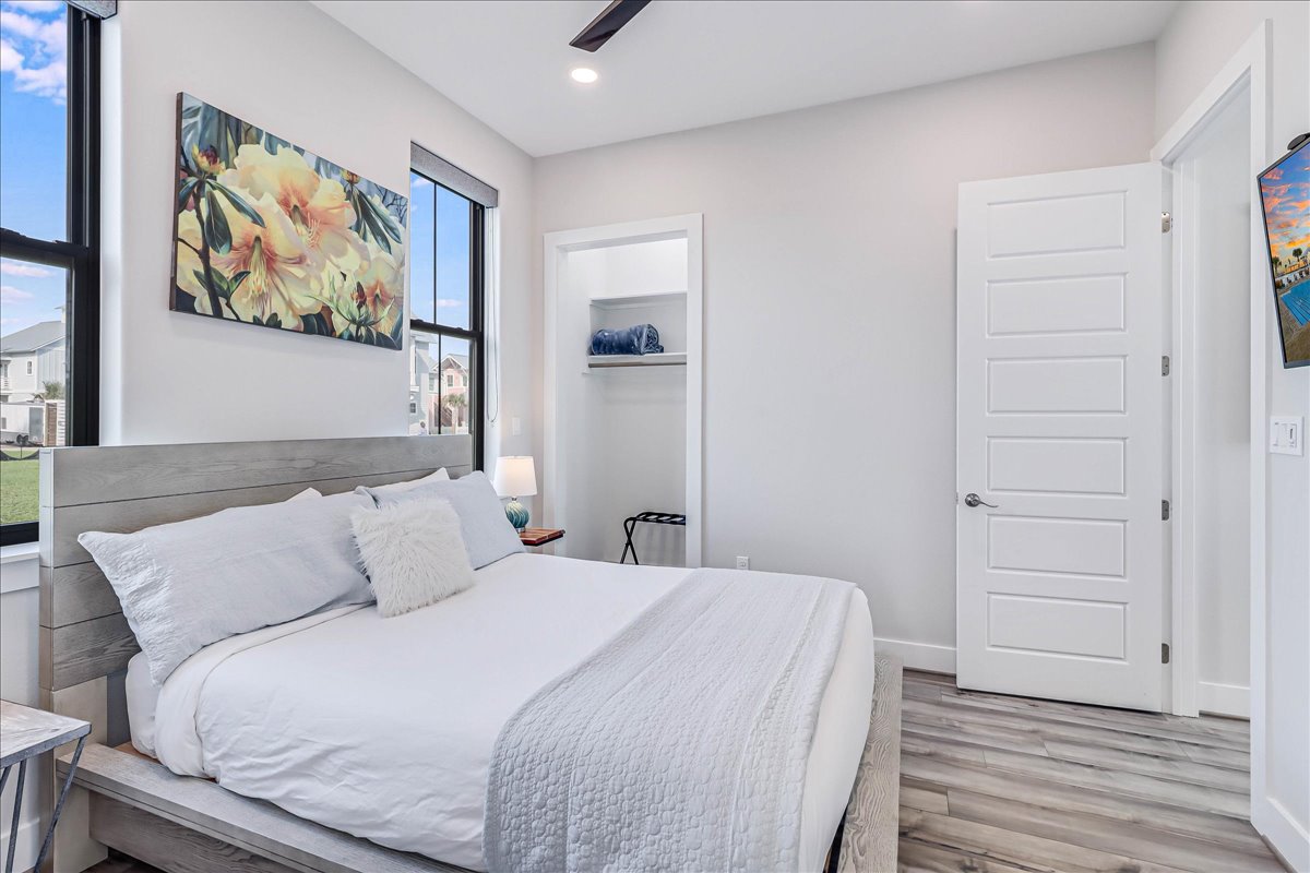 Port Aransas, Texas, 78373, United States, 3 Bedrooms Bedrooms, ,3 BathroomsBathrooms,Residential,For Sale,1979271