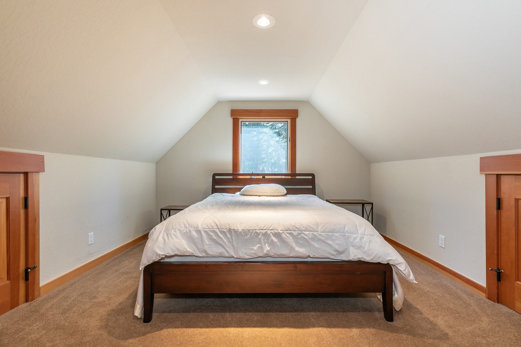  Home 3 Blocks from Lake Tahoe with 4 Car Garage for Cars & Boats - 物件實景
