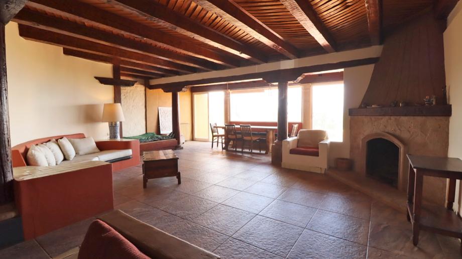 Pátzcuaro, Michoacán de Ocampo, 61608, Mexico, 4 Bedrooms Bedrooms, ,3 BathroomsBathrooms,Residential,For Sale,1917214