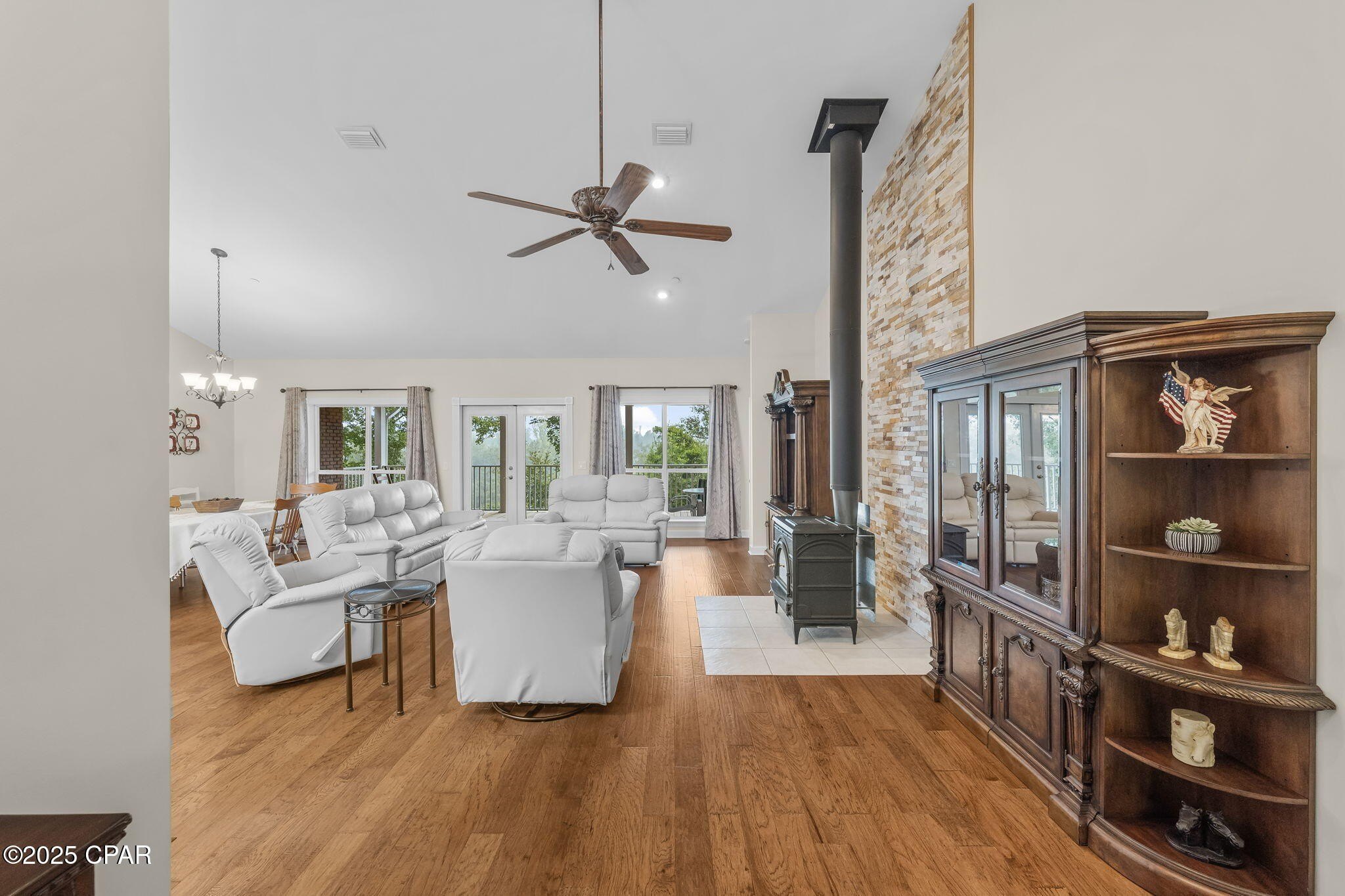 Youngstown, Florida, 32466, United States, 6 Bedrooms Bedrooms, ,6 BathroomsBathrooms,Residential,For Sale,1983496