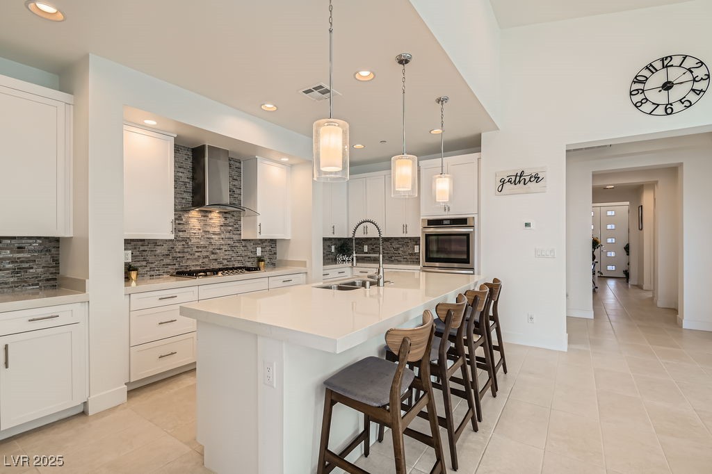 Henderson, Nevada, 89015, United States, 6 Bedrooms Bedrooms, ,1 BathroomBathrooms,Residential,For Sale,1826406