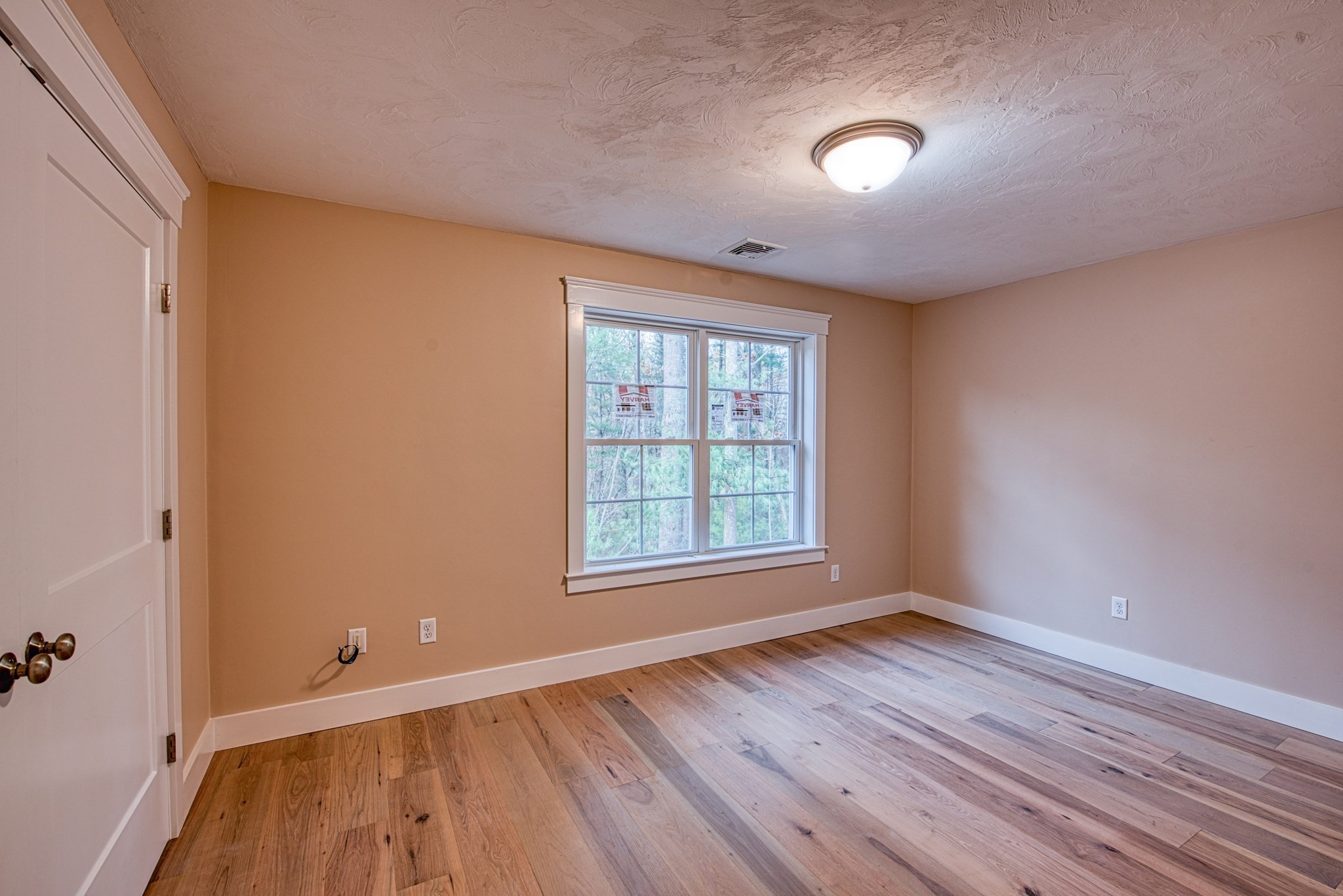 Norton, Massachusetts, 02766, United States, 4 Bedrooms Bedrooms, ,3 BathroomsBathrooms,Residential,For Sale,1869812